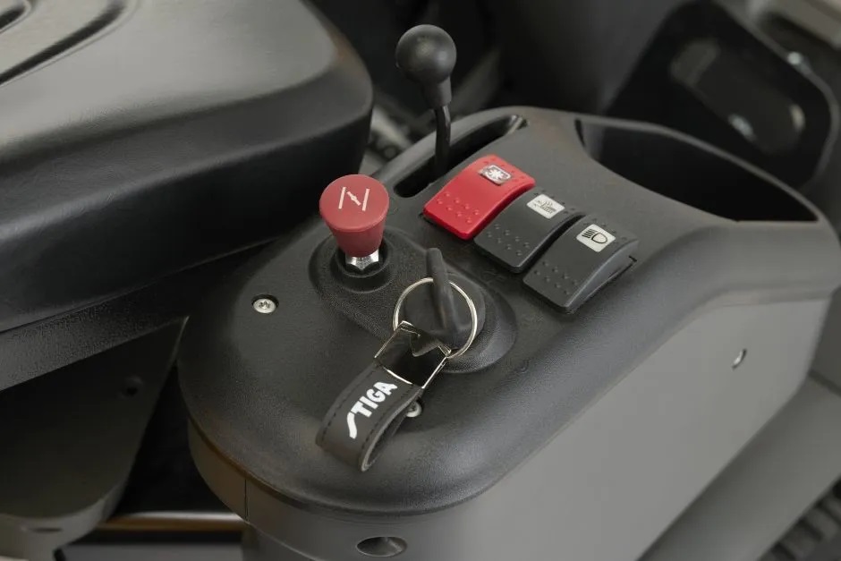 Frontmäher Stiga Park 700 WX inkl. Mähdeck Combi Pro 110 Q Plus – Bild 7